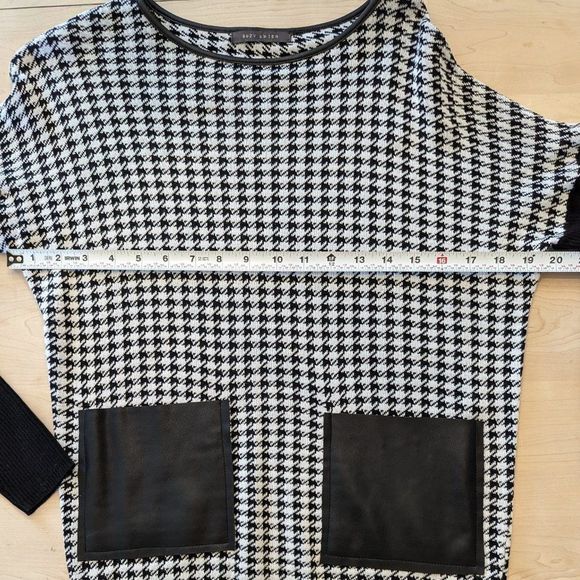 37. Suzy Shier Long Sleve MonoChrome Black & White w/ leatherette pockets Small - Picture 7 of 9